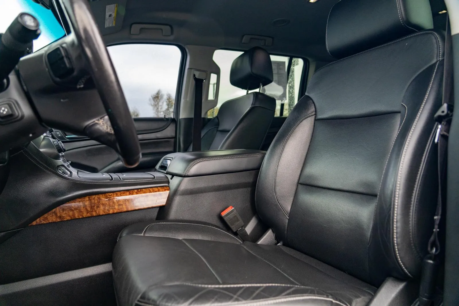 Chevrolet Suburban photo 26