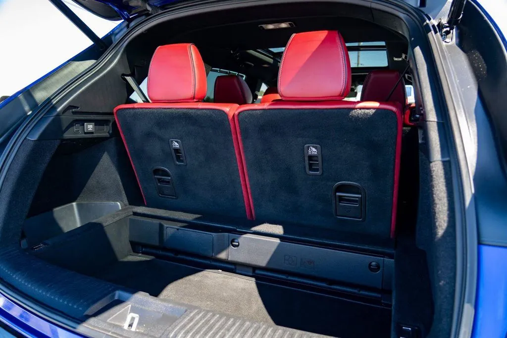 Acura MDX photo 23