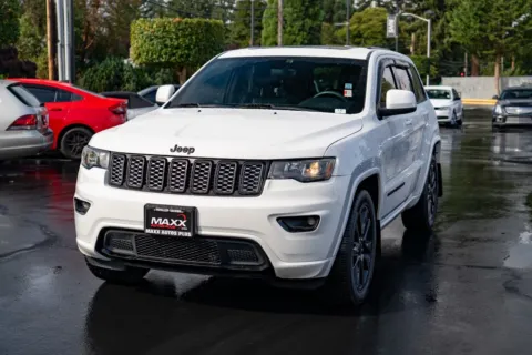 More photos of 2017 Jeep Grand Cherokee Altitude at Maxx Autos Plus Puyallup, WA