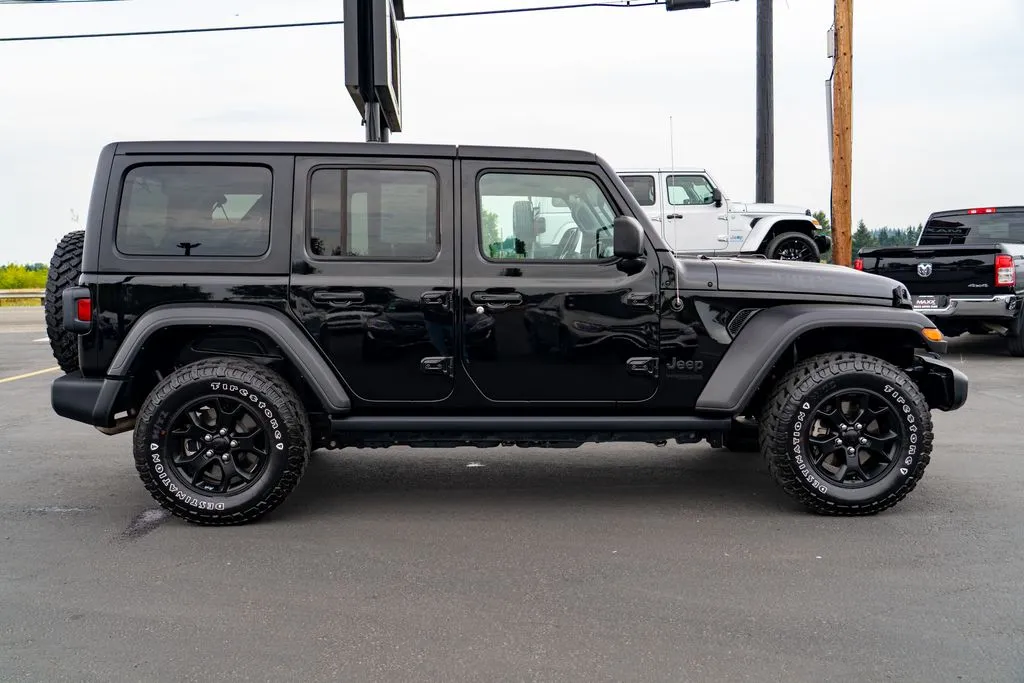 Jeep Wrangler photo 8