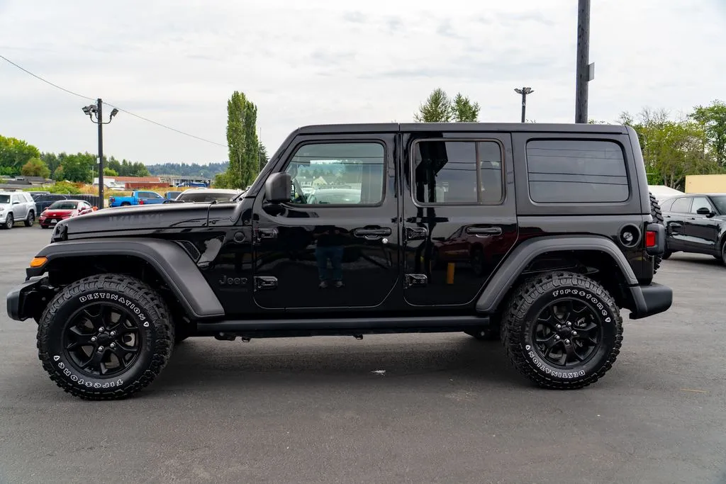 Jeep Wrangler photo 12