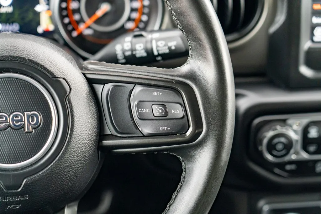 Jeep Wrangler photo 20