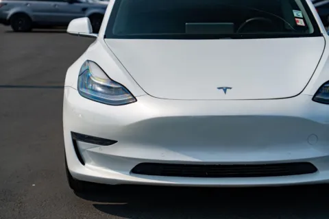 More photos of 2019 Tesla Model 3 Standard Range Plus at Maxx Autos Plus Puyallup, WA