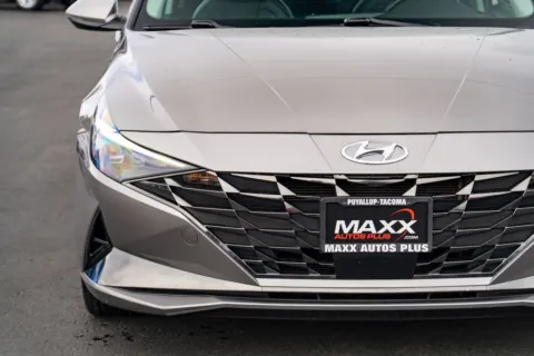 More photos of 2023 Hyundai Elantra Hybrid Limited at Maxx Autos Plus Puyallup, WA
