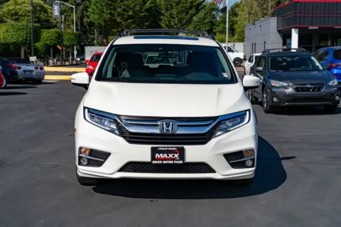 Another view of 2018 Honda Odyssey Elite for sale in Puyallup, WA at Maxx Autos Plus Puyallup