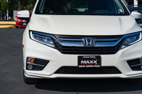 More photos of 2018 Honda Odyssey Elite at Maxx Autos Plus Puyallup, WA