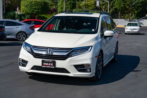 More photos of 2018 Honda Odyssey Elite at Maxx Autos Plus Puyallup, WA
