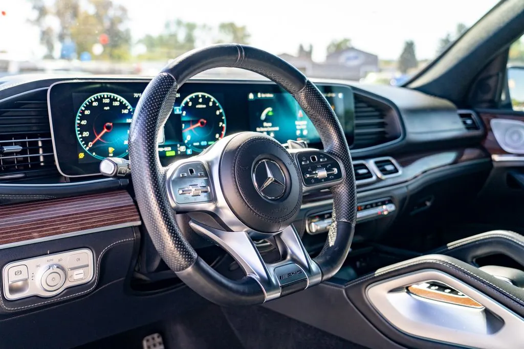 Mercedes-Benz GLE photo 13
