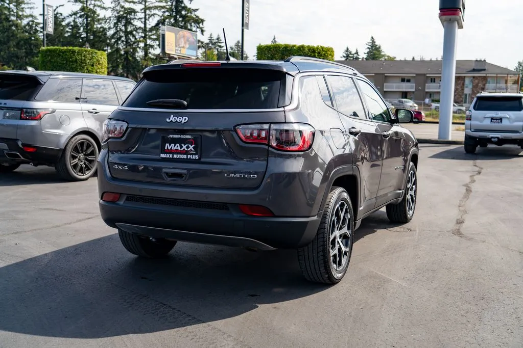 Jeep Compass photo 9