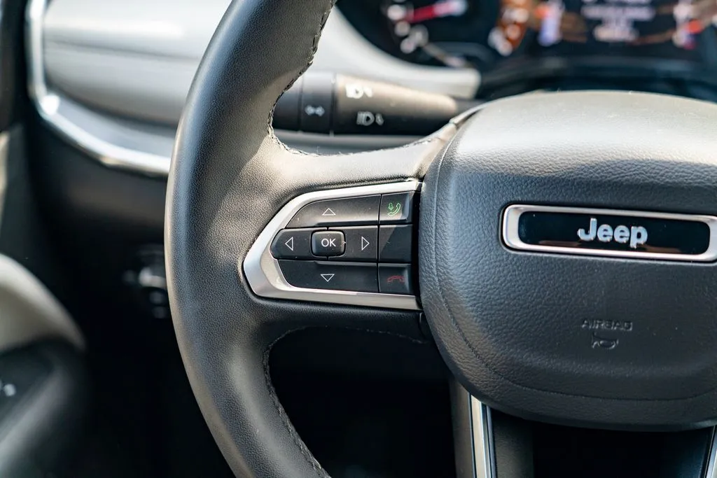 Jeep Compass photo 18