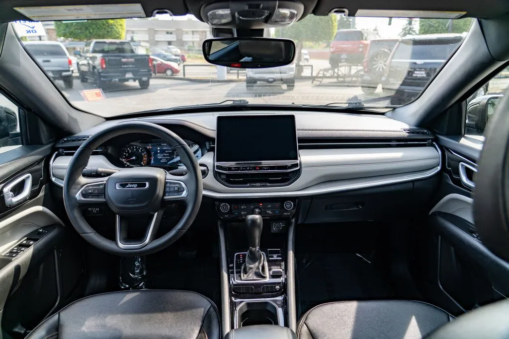Jeep Compass photo 19