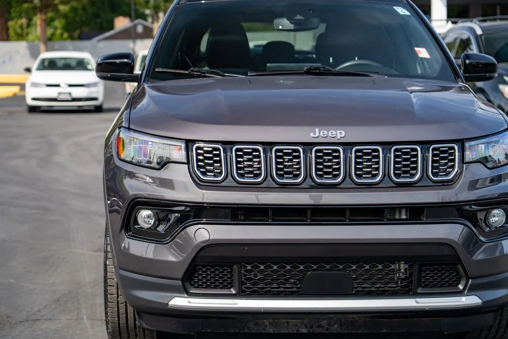 Jeep Compass photo 5