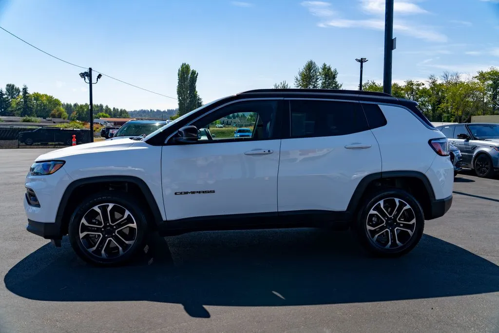 Jeep Compass photo 12