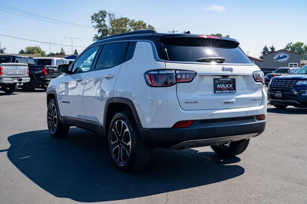 Jeep Compass photo 11