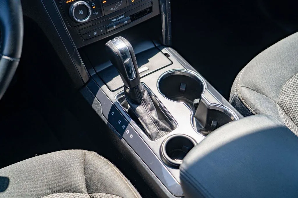Ford Explorer photo 23