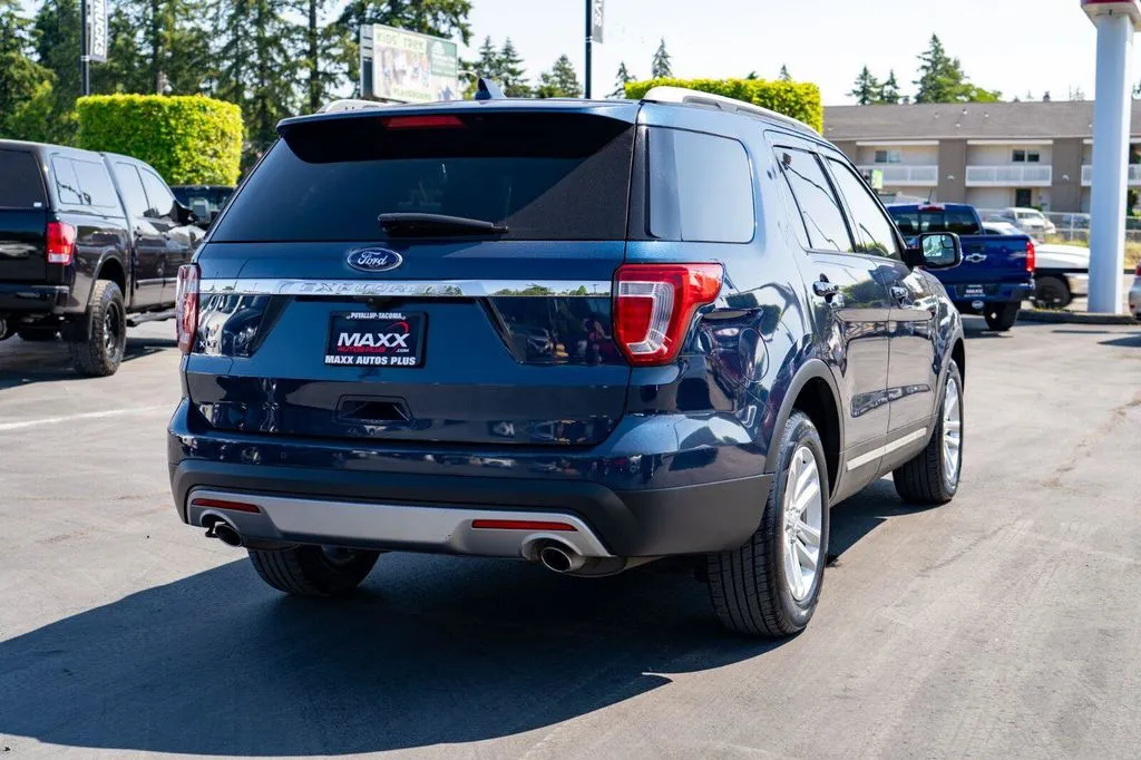 Ford Explorer photo 9