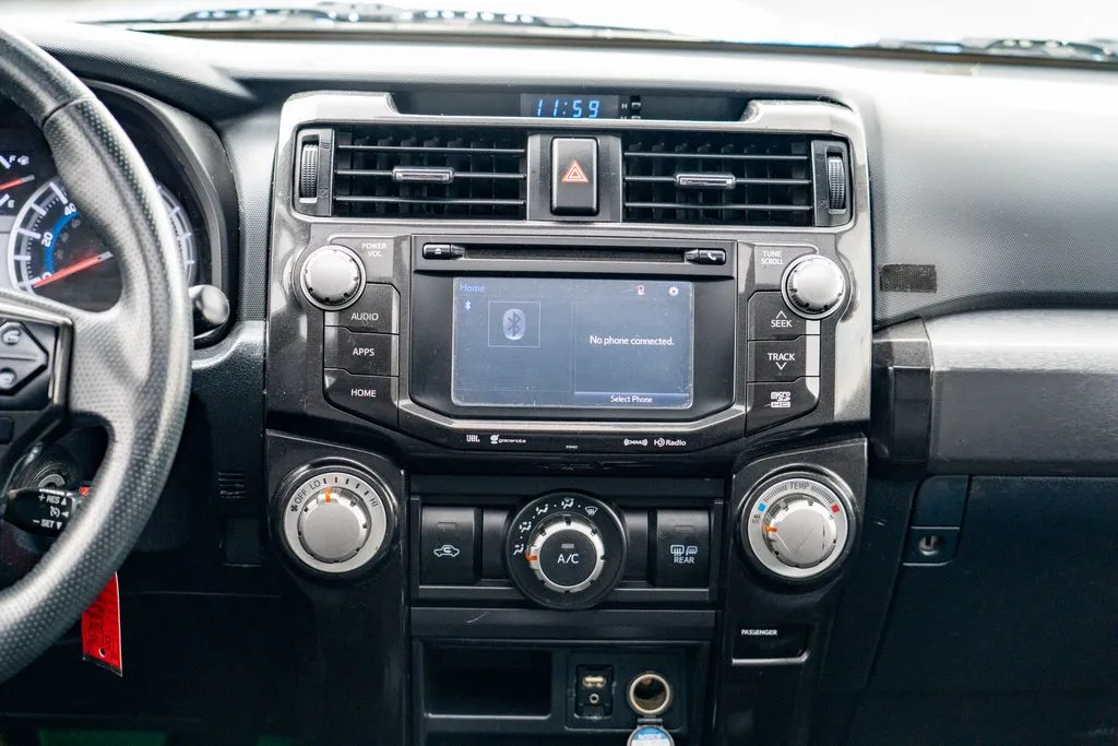 Toyota 4Runner photo 21