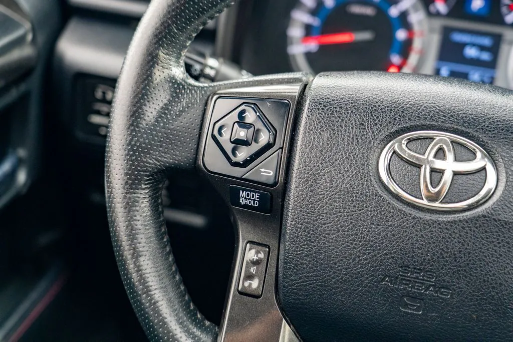 Toyota 4Runner photo 19