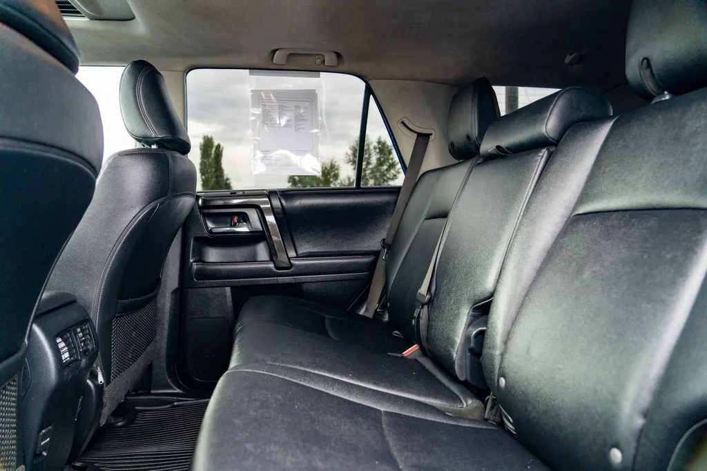 Toyota 4Runner photo 15