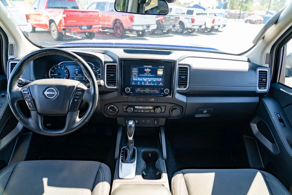 Nissan Frontier photo 23