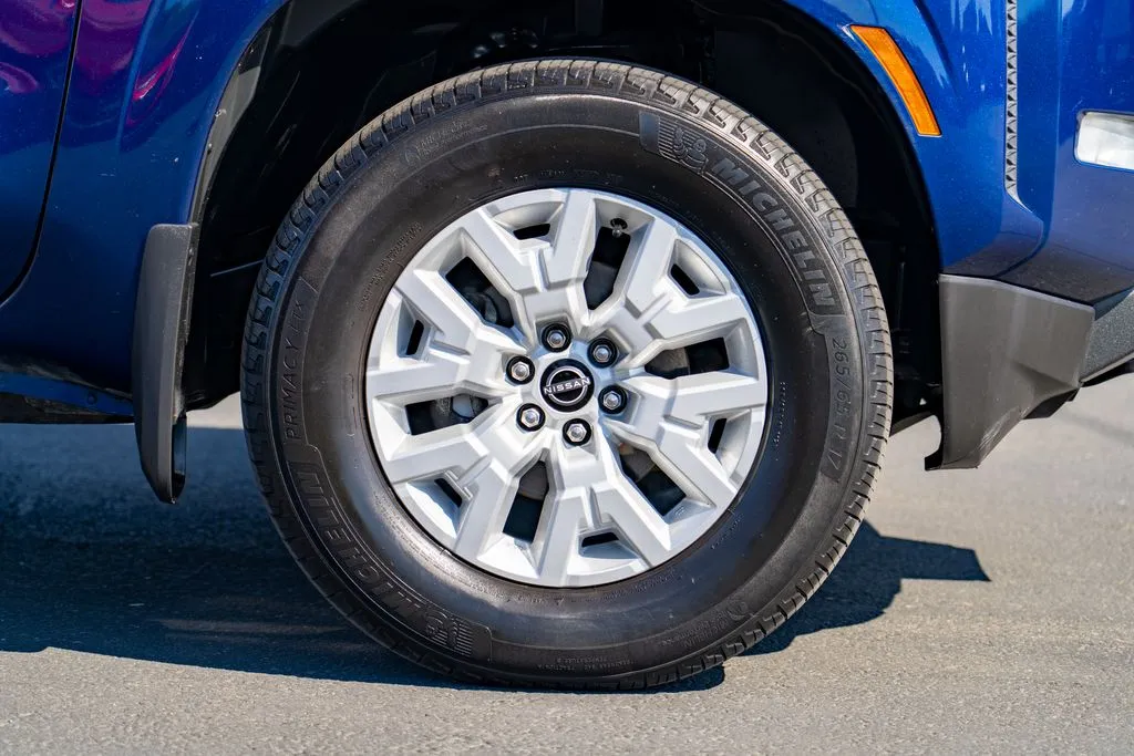Nissan Frontier photo 7