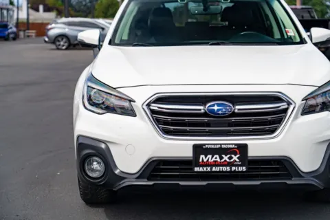 More photos of 2018 Subaru Outback 2.5i at Maxx Autos Plus Puyallup, WA