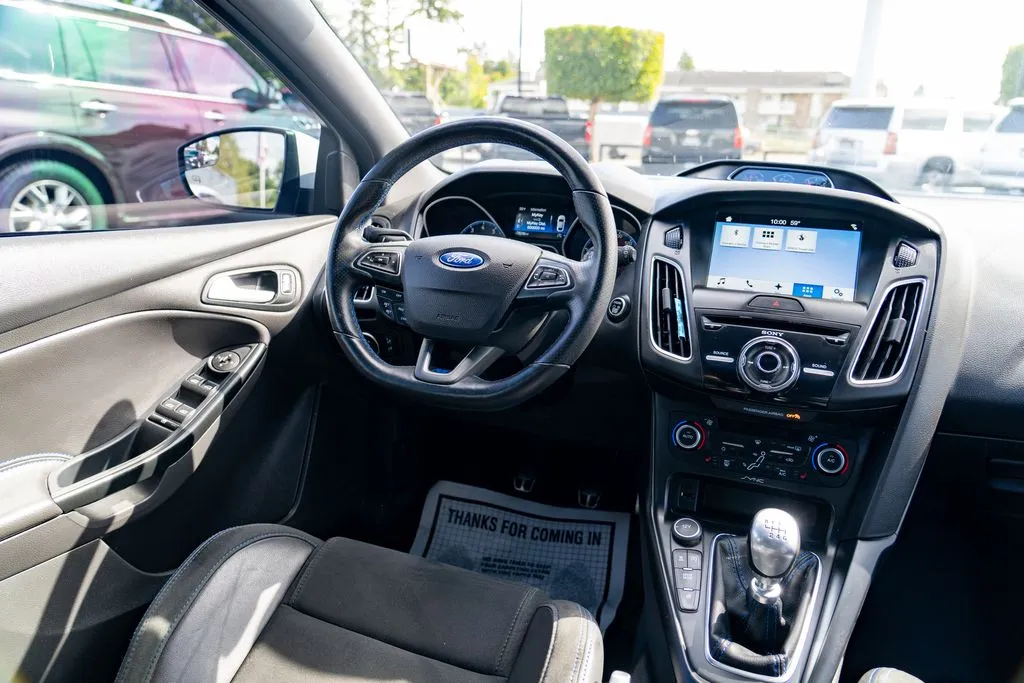 Ford Focus photo 23