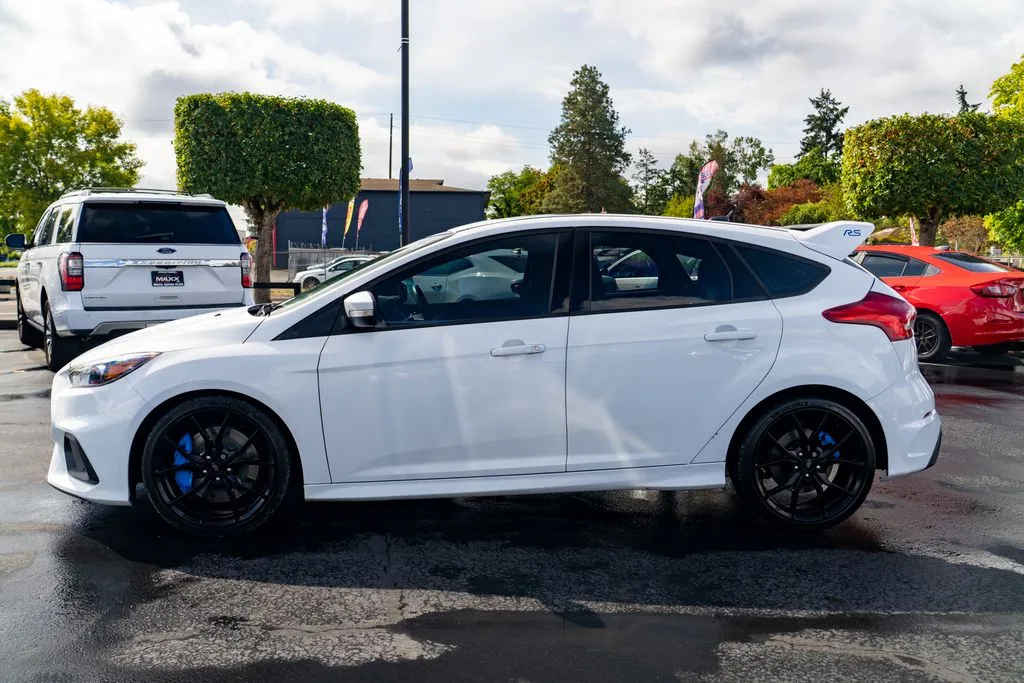 Ford Focus photo 12