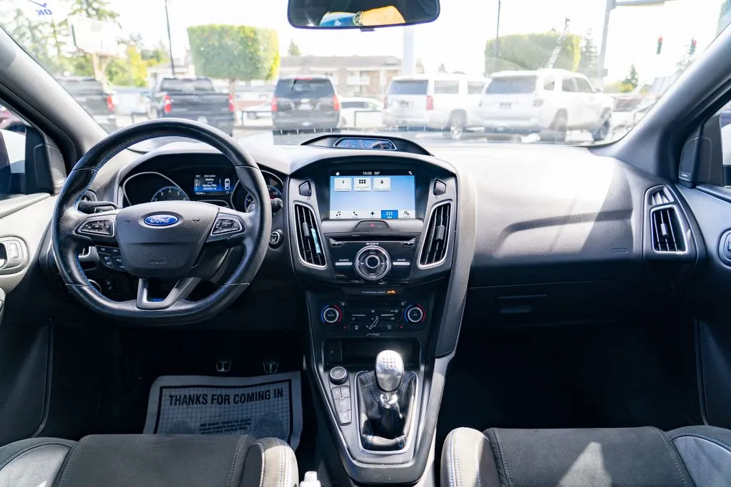 Ford Focus photo 22