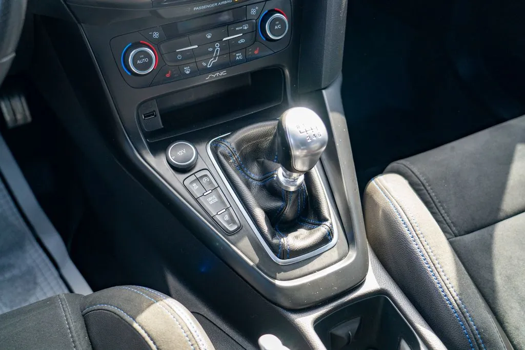 Ford Focus photo 21