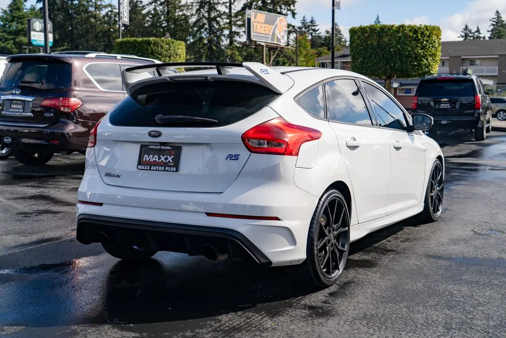 Ford Focus photo 9