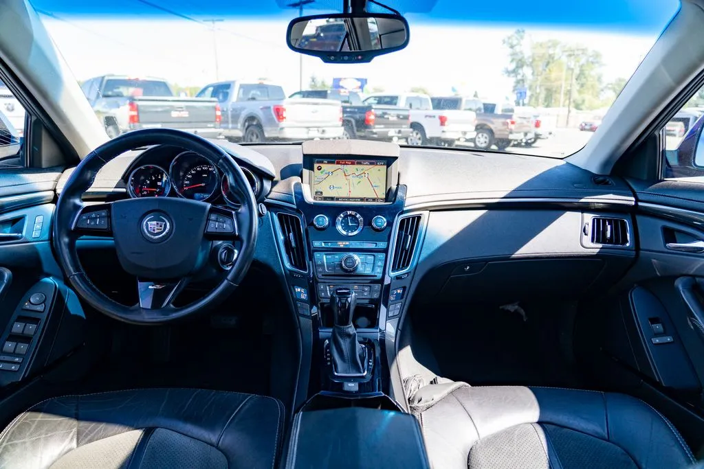 Cadillac CTS-V photo 21