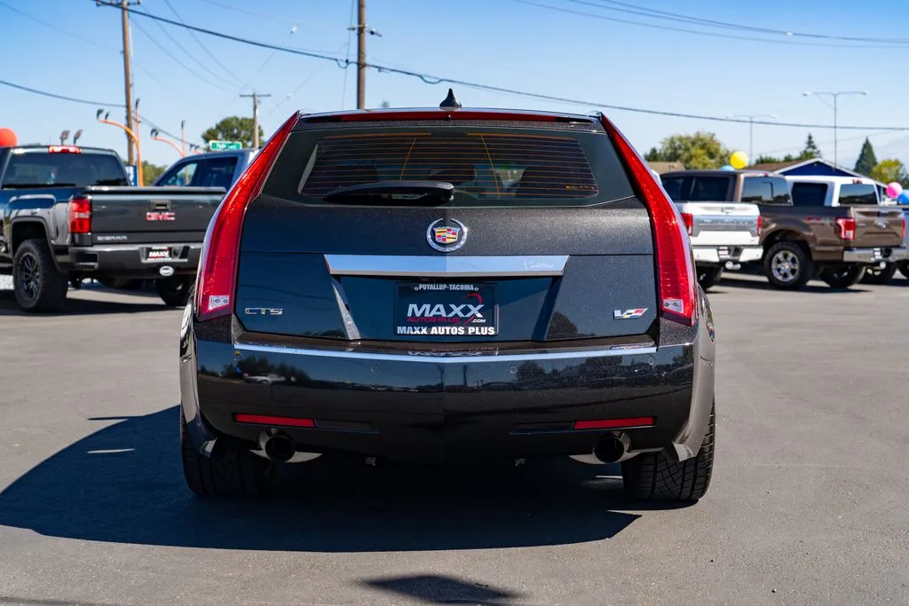 Cadillac CTS-V photo 10