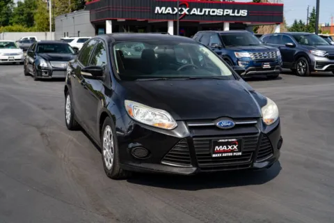 Photos of 2014 Ford Focus SE for sale in Puyallup, WA at Maxx Autos Plus Puyallup