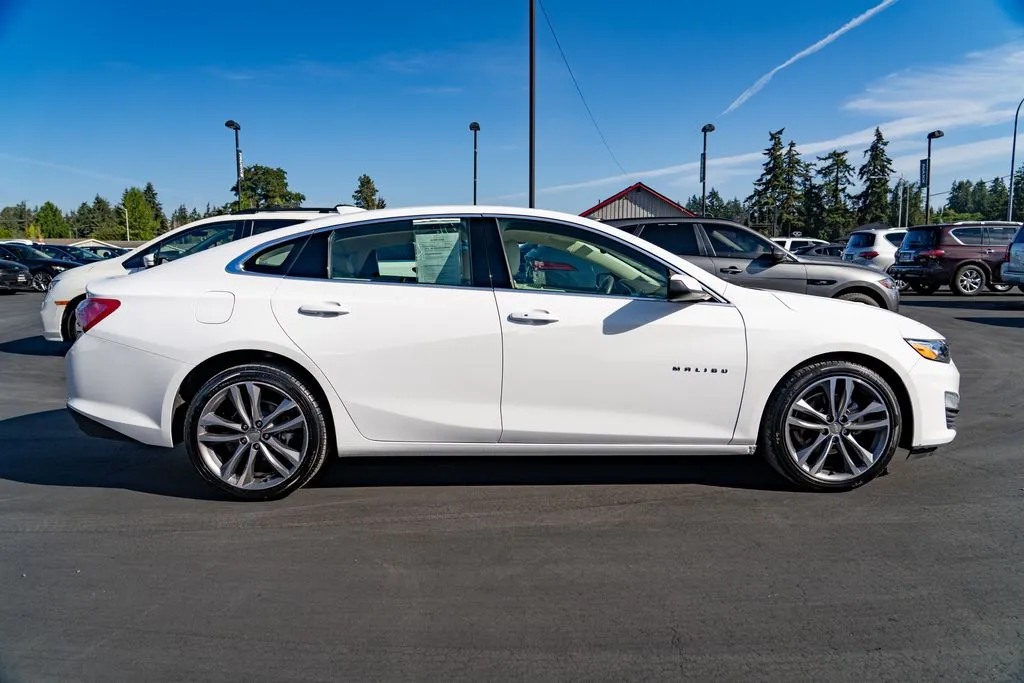 Chevrolet Malibu photo 8