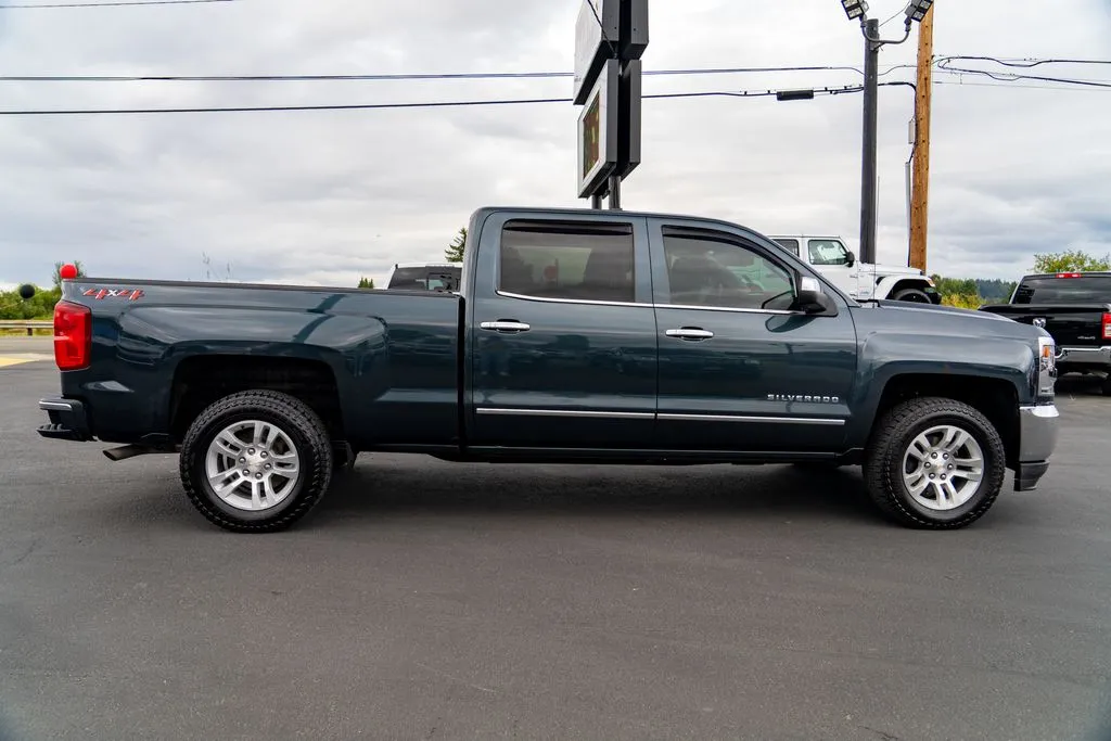 Chevrolet Silverado photo 8