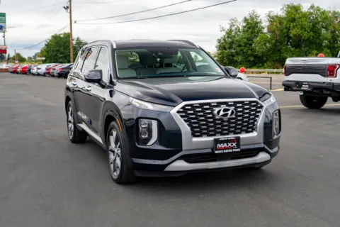 Photos of 2021 Hyundai Palisade Limited for sale in Puyallup, WA at Maxx Autos Plus Puyallup