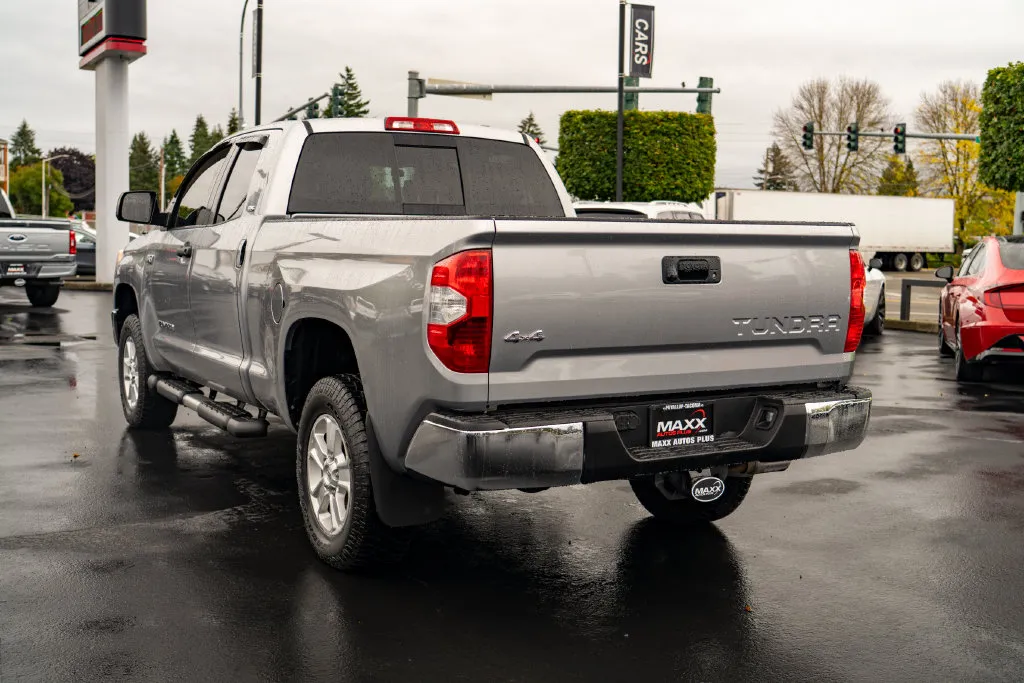 Toyota Tundra photo 10