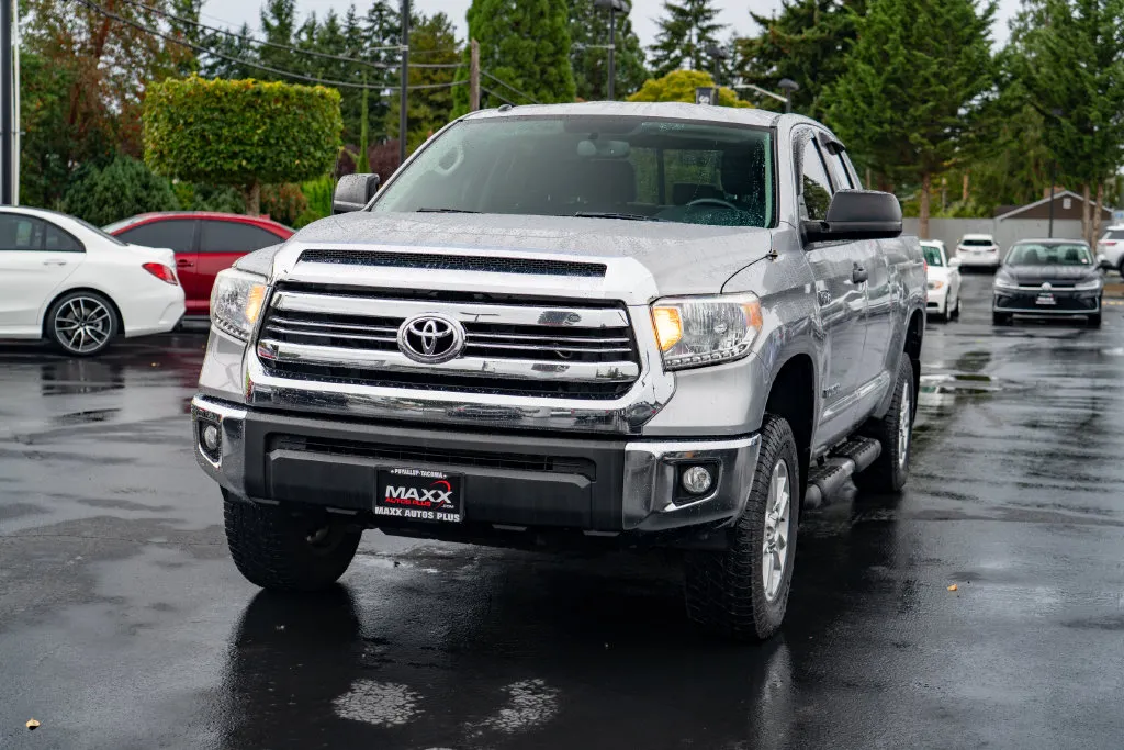 Toyota Tundra photo 4