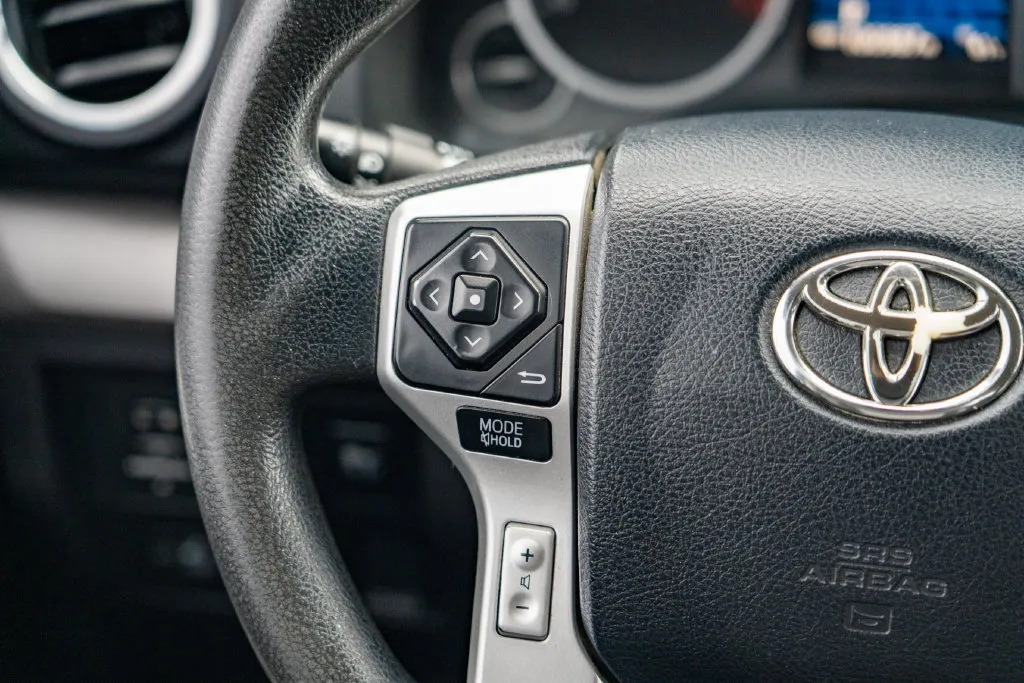 Toyota Tundra photo 16