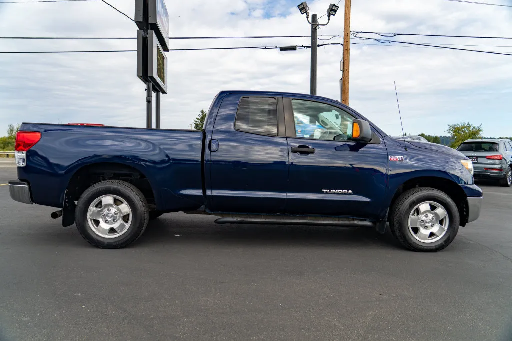 Toyota Tundra photo 7