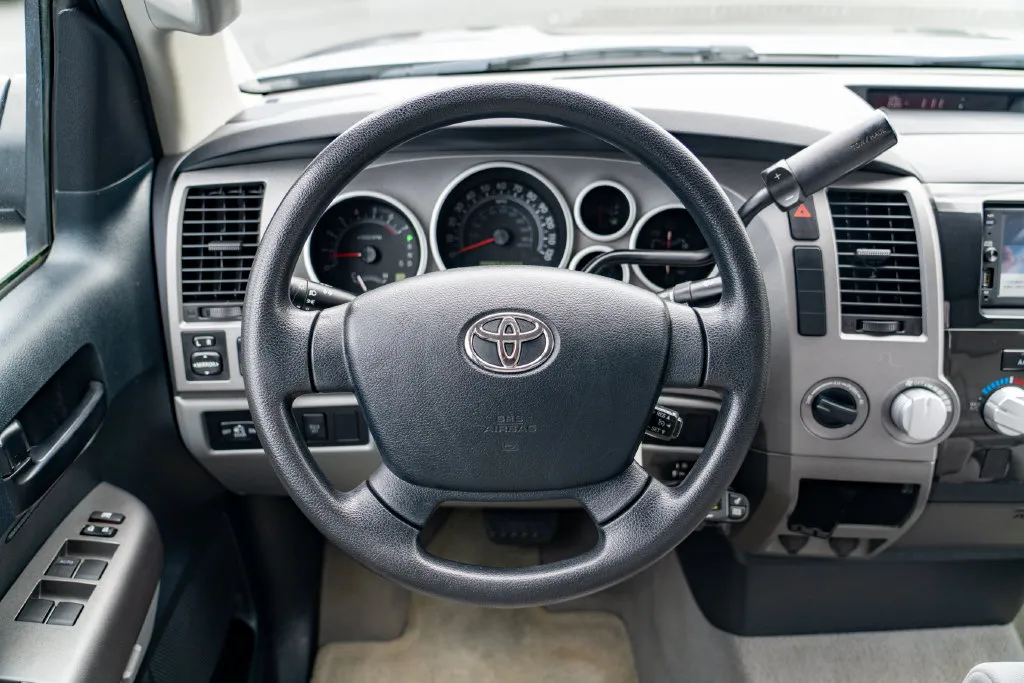 Toyota Tundra photo 15