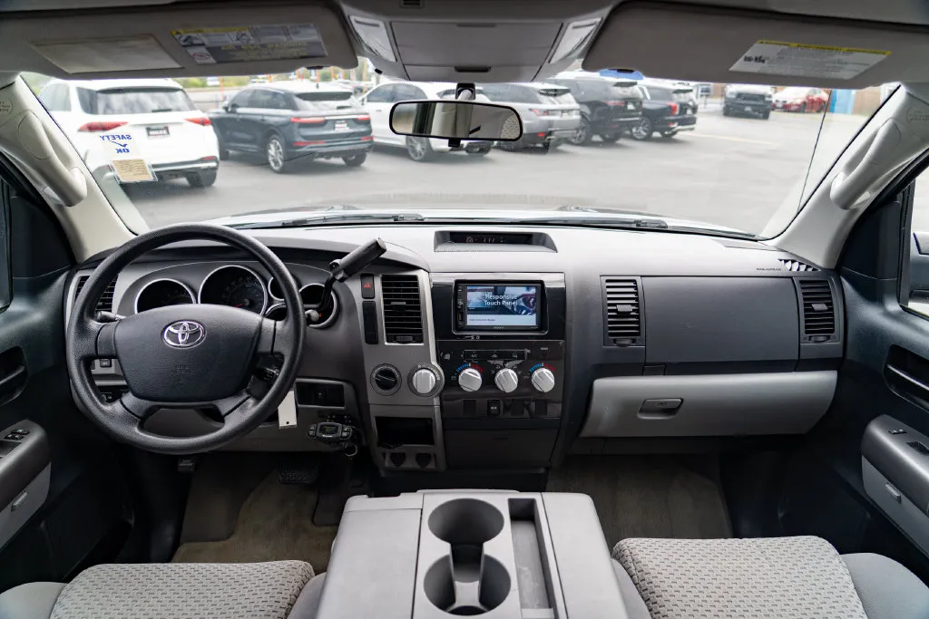 Toyota Tundra photo 19