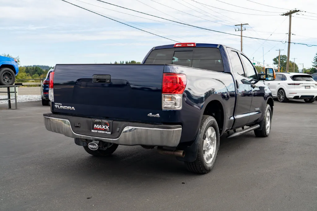 Toyota Tundra photo 8
