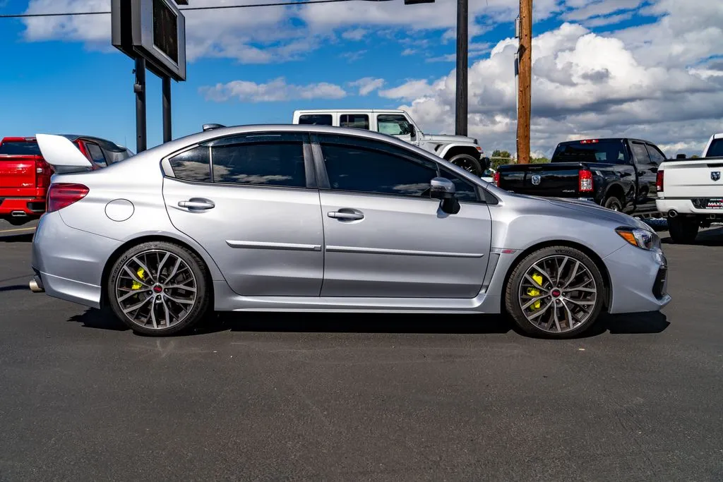 Subaru WRX photo 8