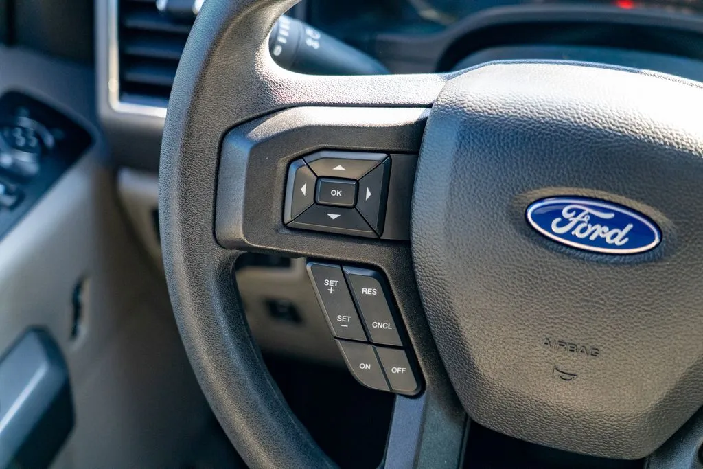 Ford F-150 photo 18