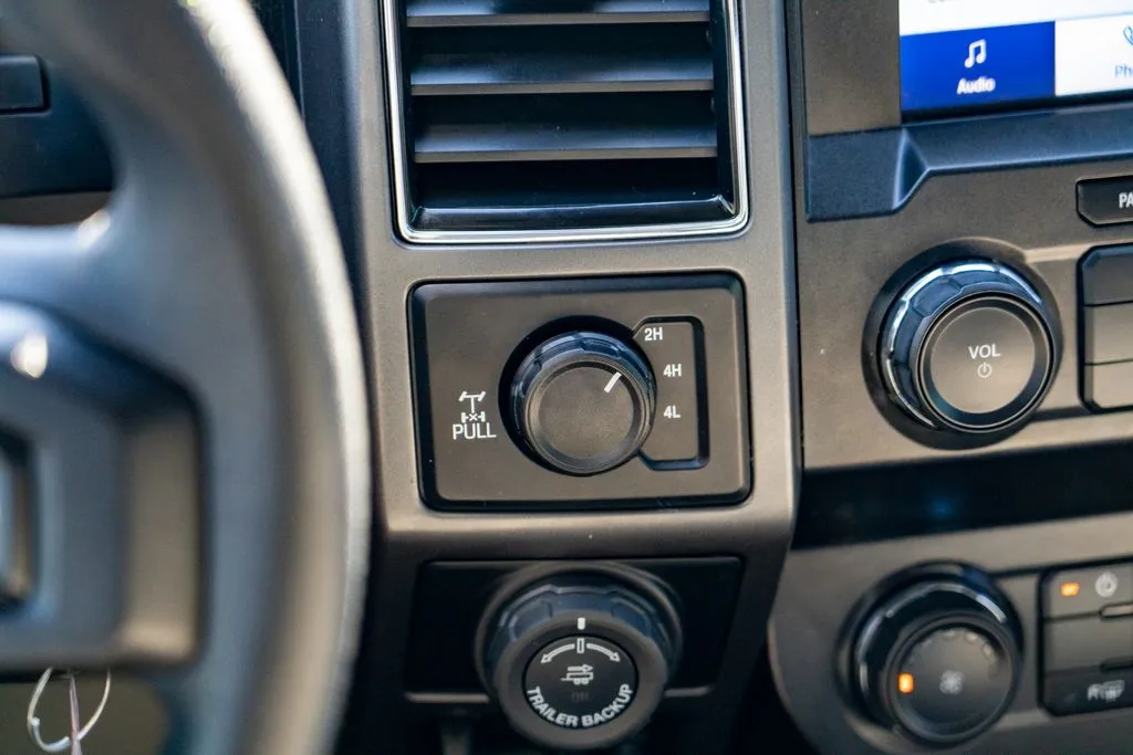 Ford F-150 photo 21