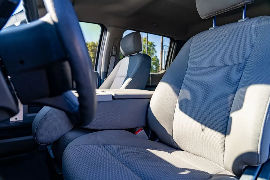 Ford F-150 photo 13