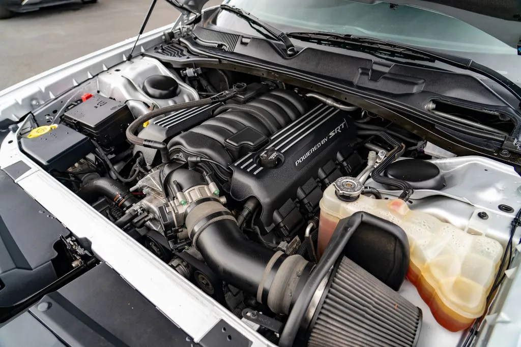 Dodge Challenger photo 26