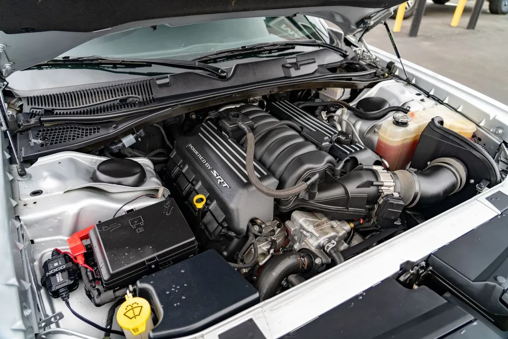 Dodge Challenger photo 24